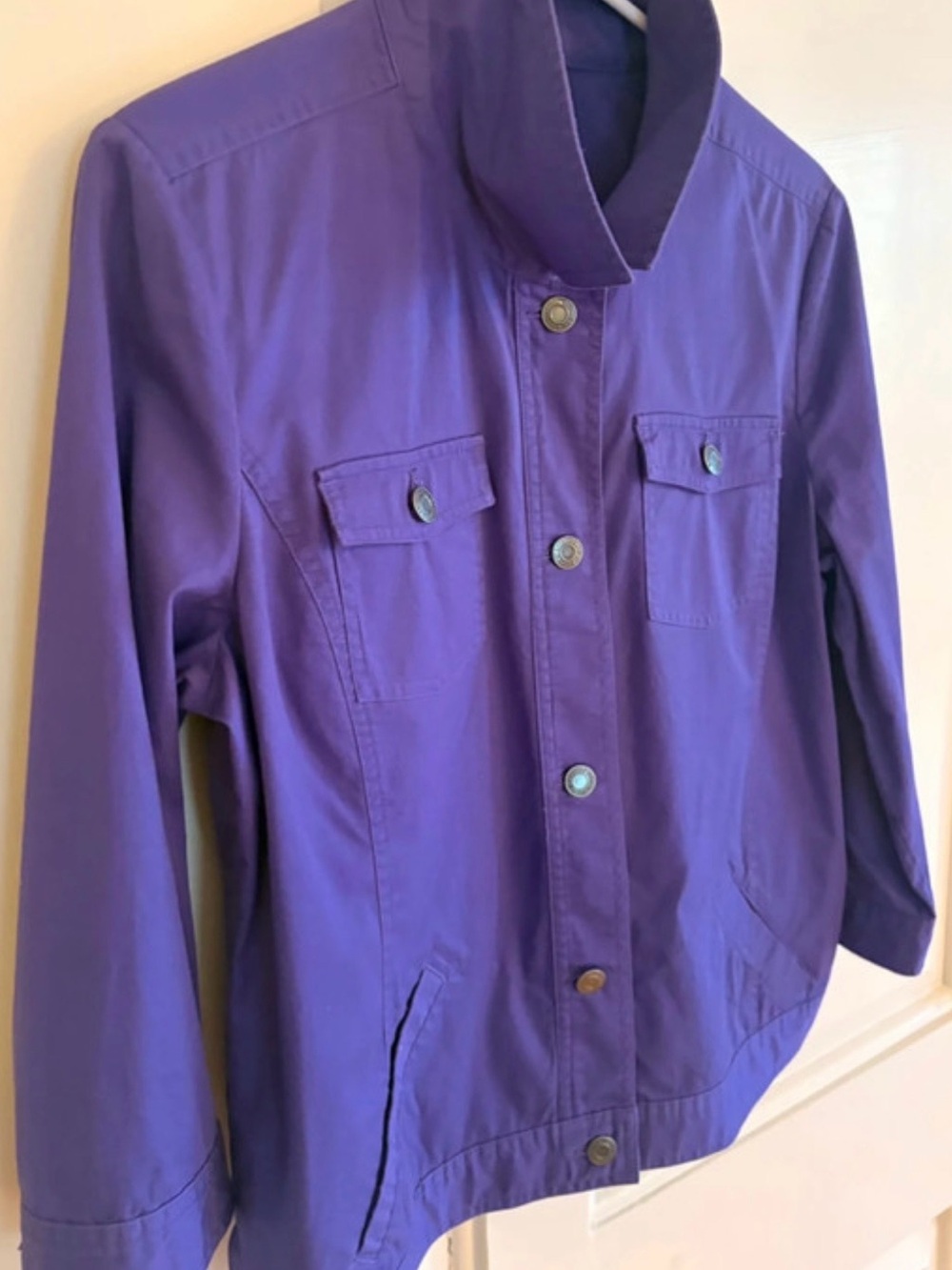 Christopher and Banks Lightweight Women’s Jacket medium / purple